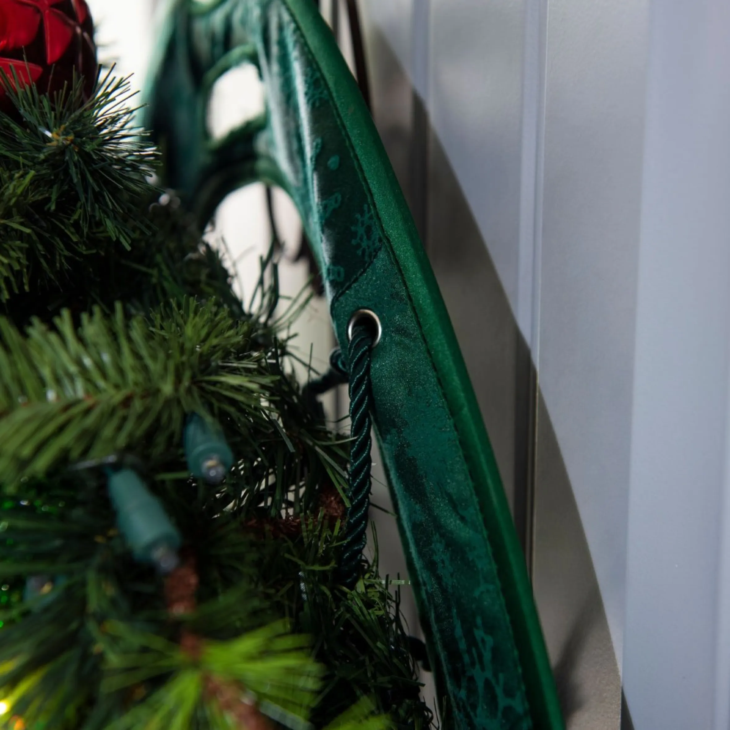 17" Basil Green Christmas Deluxe Door Saver Protective Wreath Pad