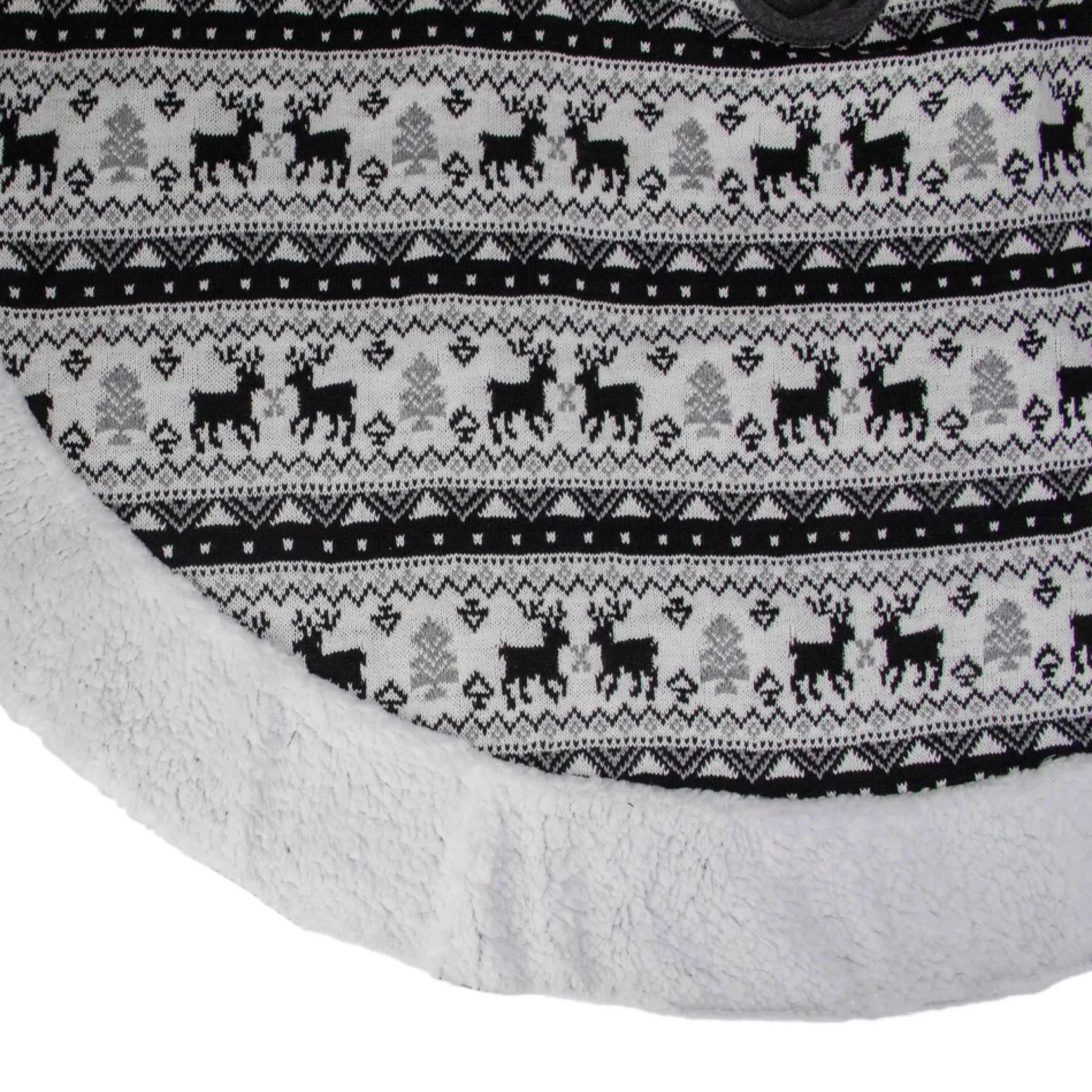 48" Black And White Knitted Reindeer Lodge Round Christmas Tree Skirt