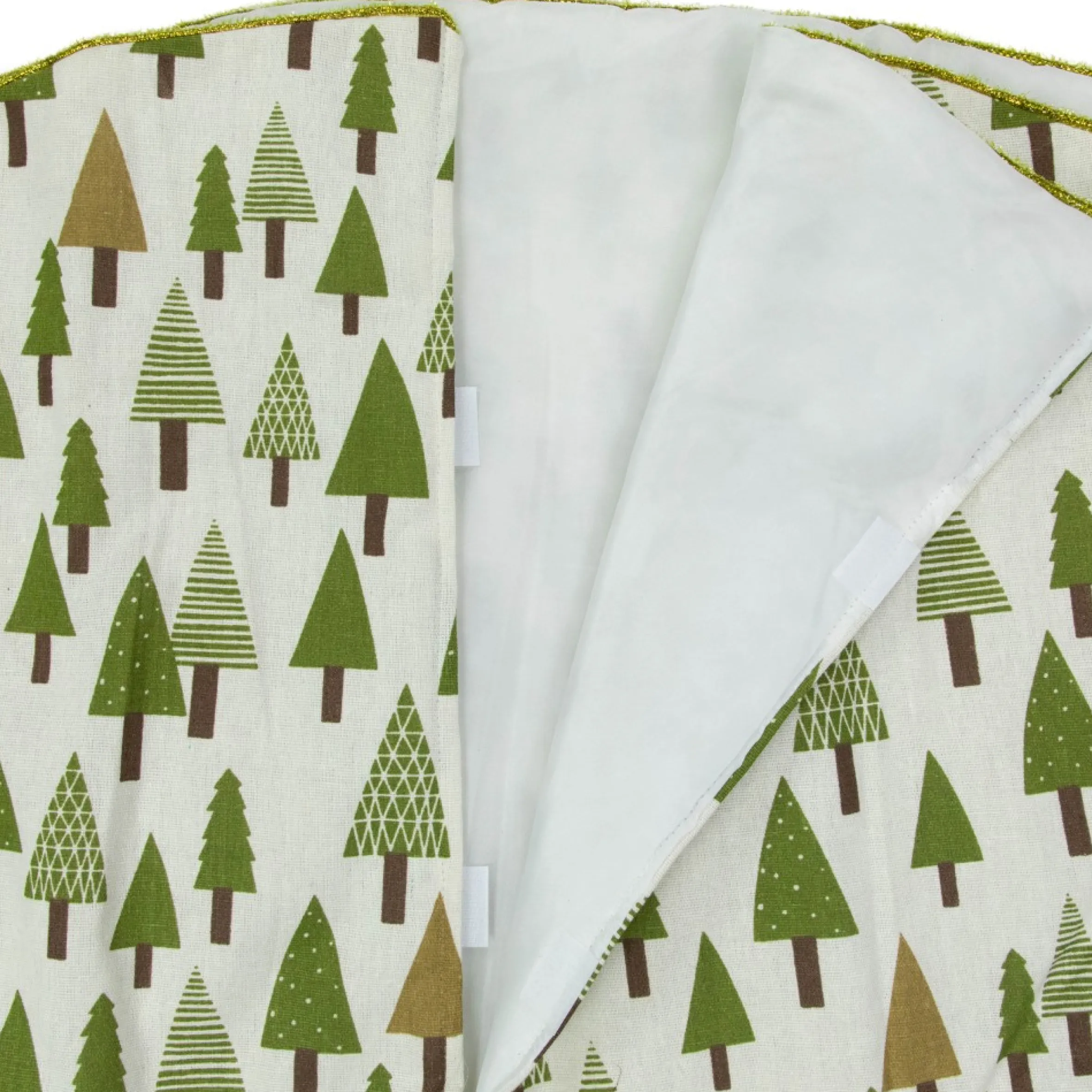 48" Cream White And Green Forest Christmas Tree Skirt