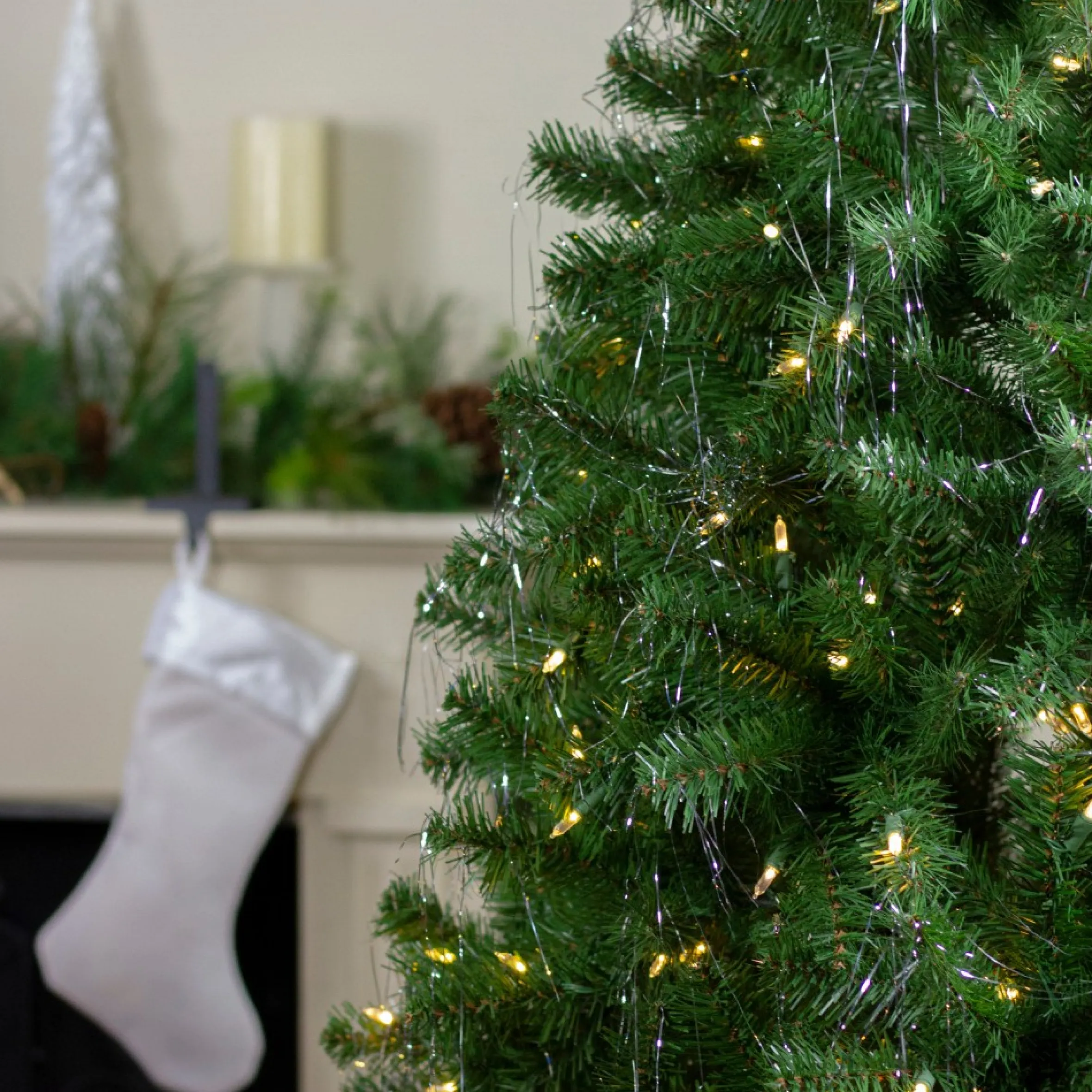 1000Ct Silver Tinsel Icicle Strands - 18" Christmas Decorations