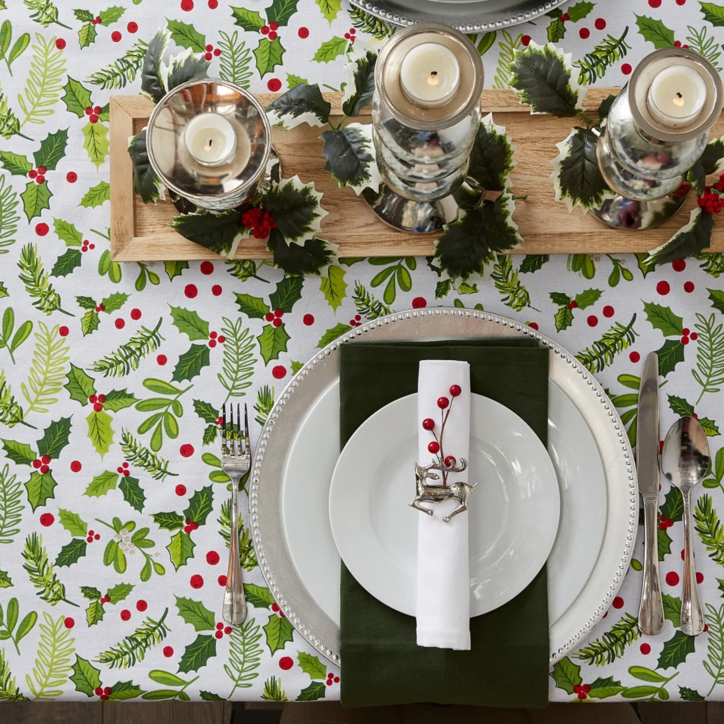 Green And White Boughs Of Holly Print Round Christmas Tablecloth 70"
