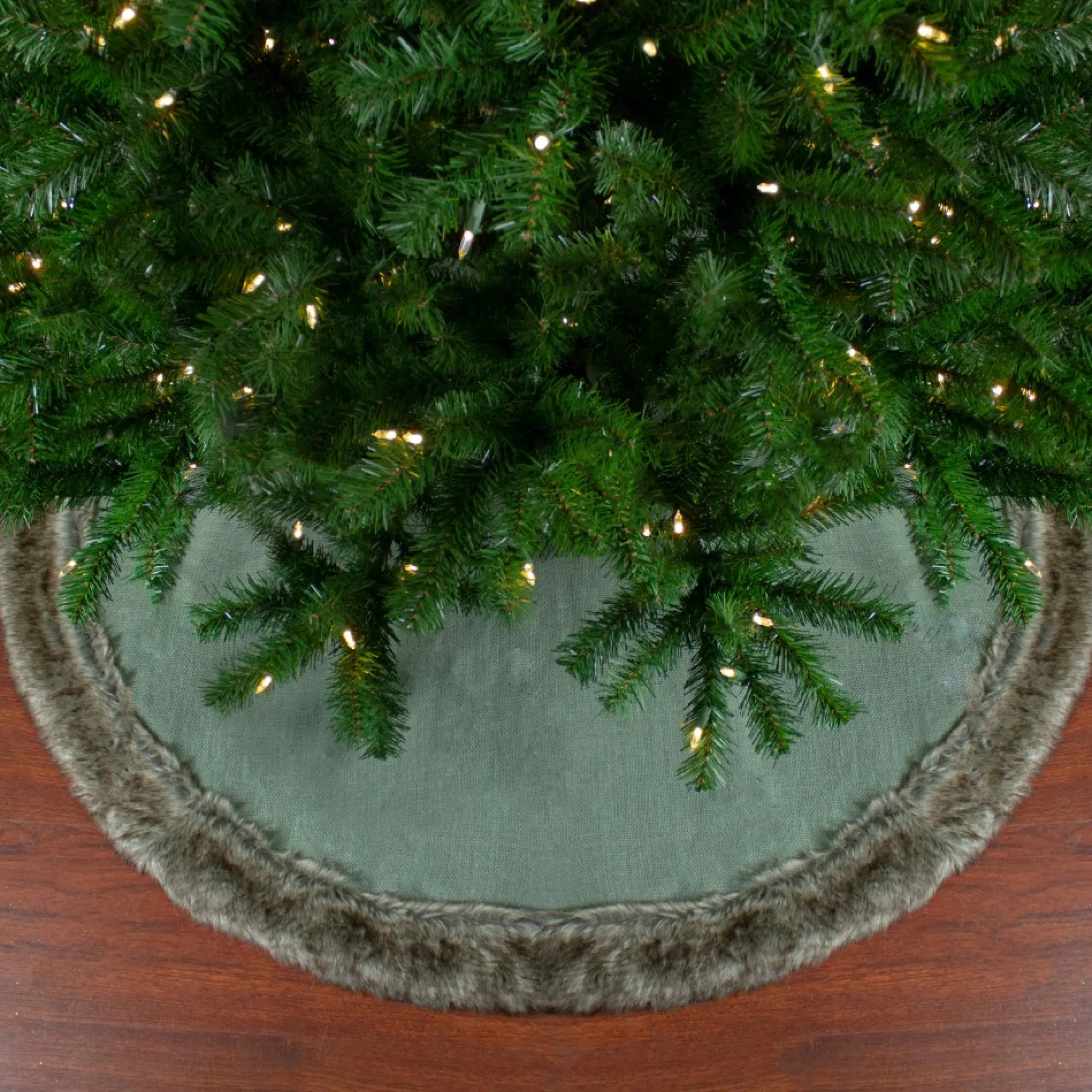 48" Green Burlap Christmas Tree Skirt With Faux Fur Trim