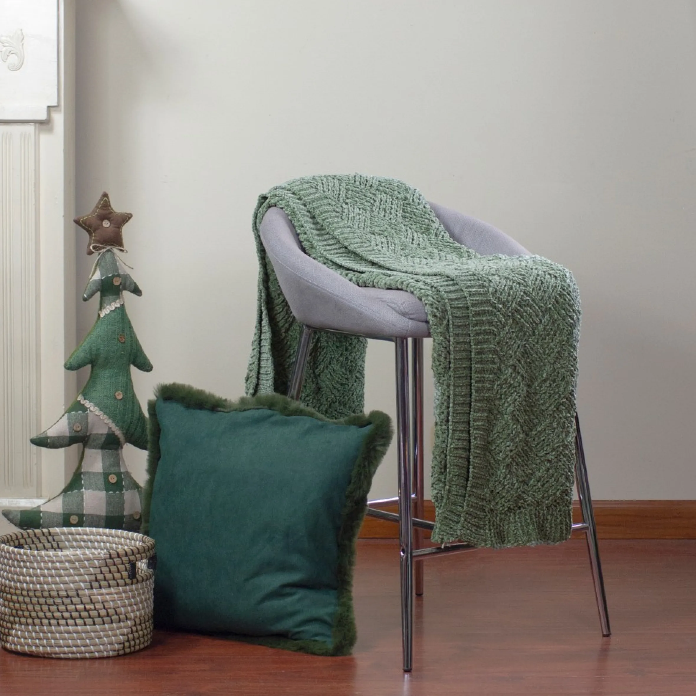 Green Chenille Cable Knit Rectangular Throw Blanket 50" X 60"