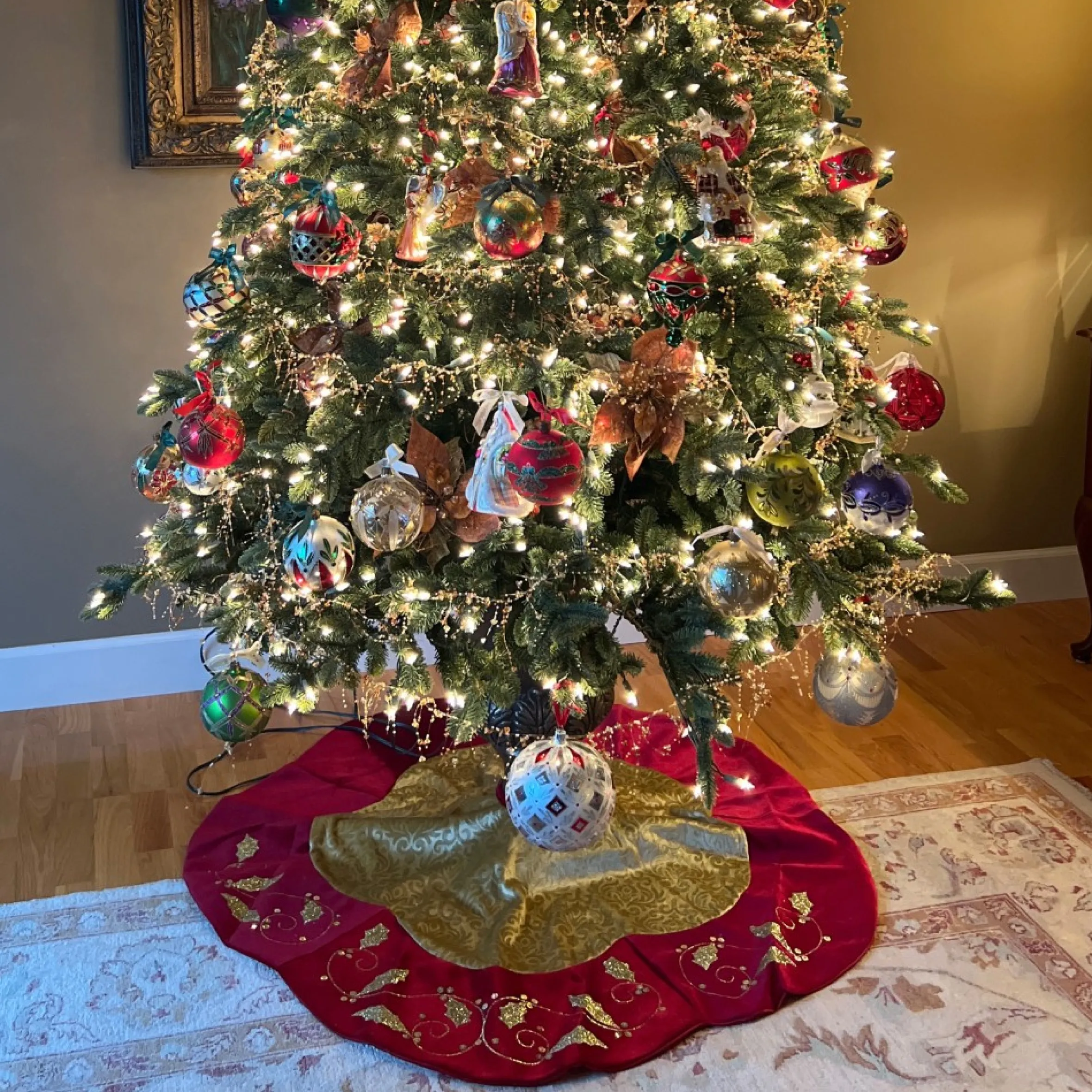 48-Inch Gold And Burgundy Velvet Christmas Tree Skirt