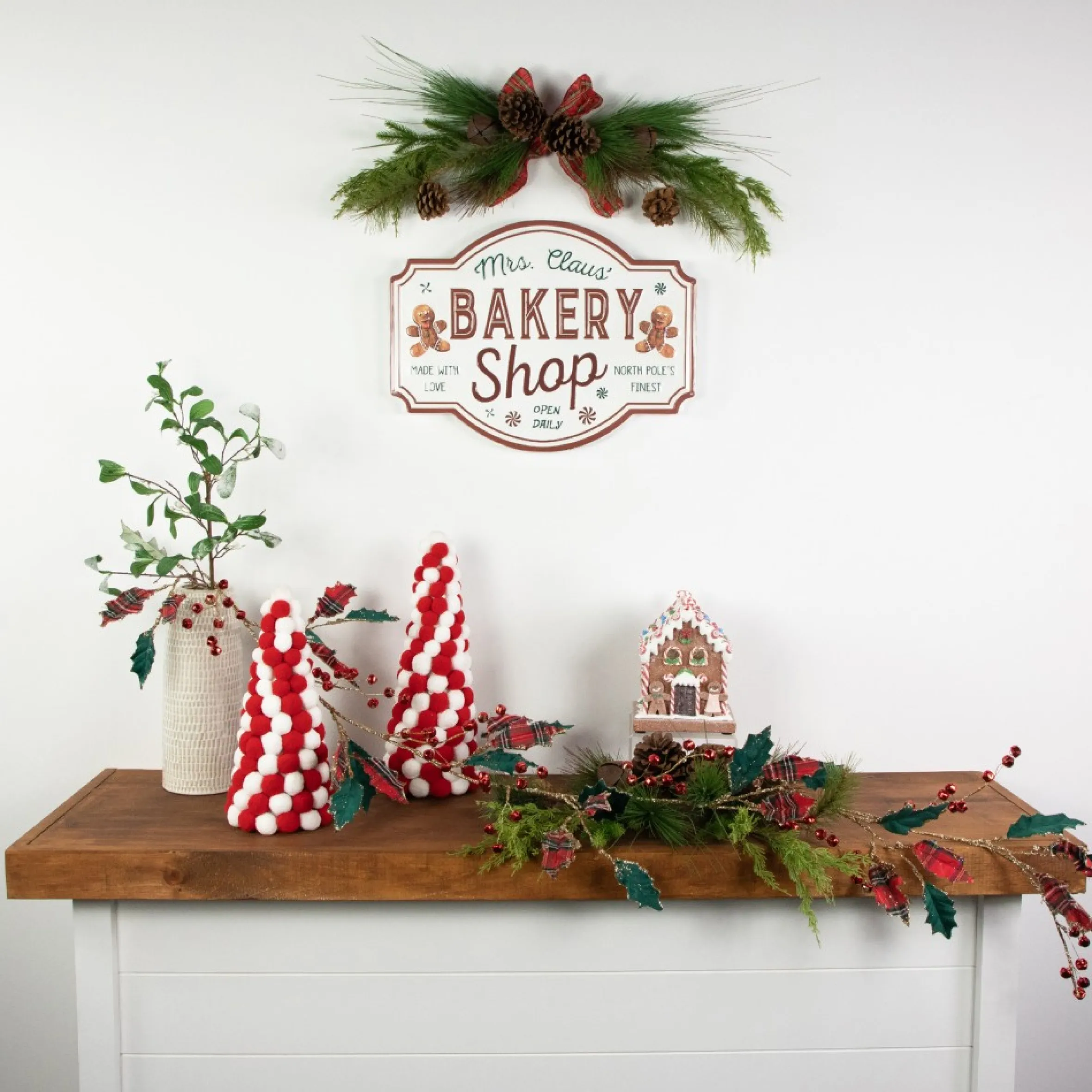 18" Mrs. Claus' Bakery Shop Metal Christmas Wall Sign