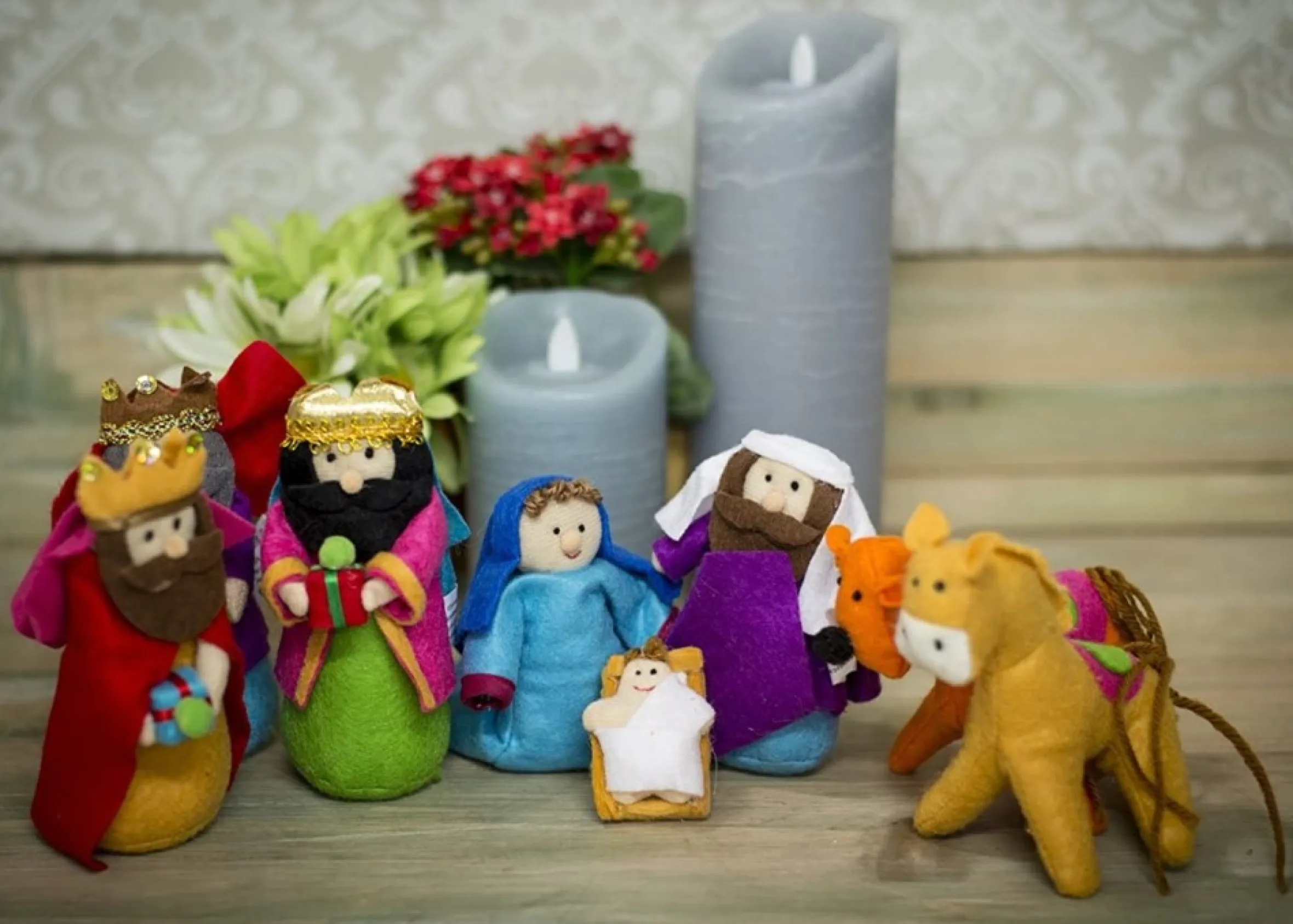 Pack Of 8 Red And Purple Plush Christmas Nativity Figurines 5.5"