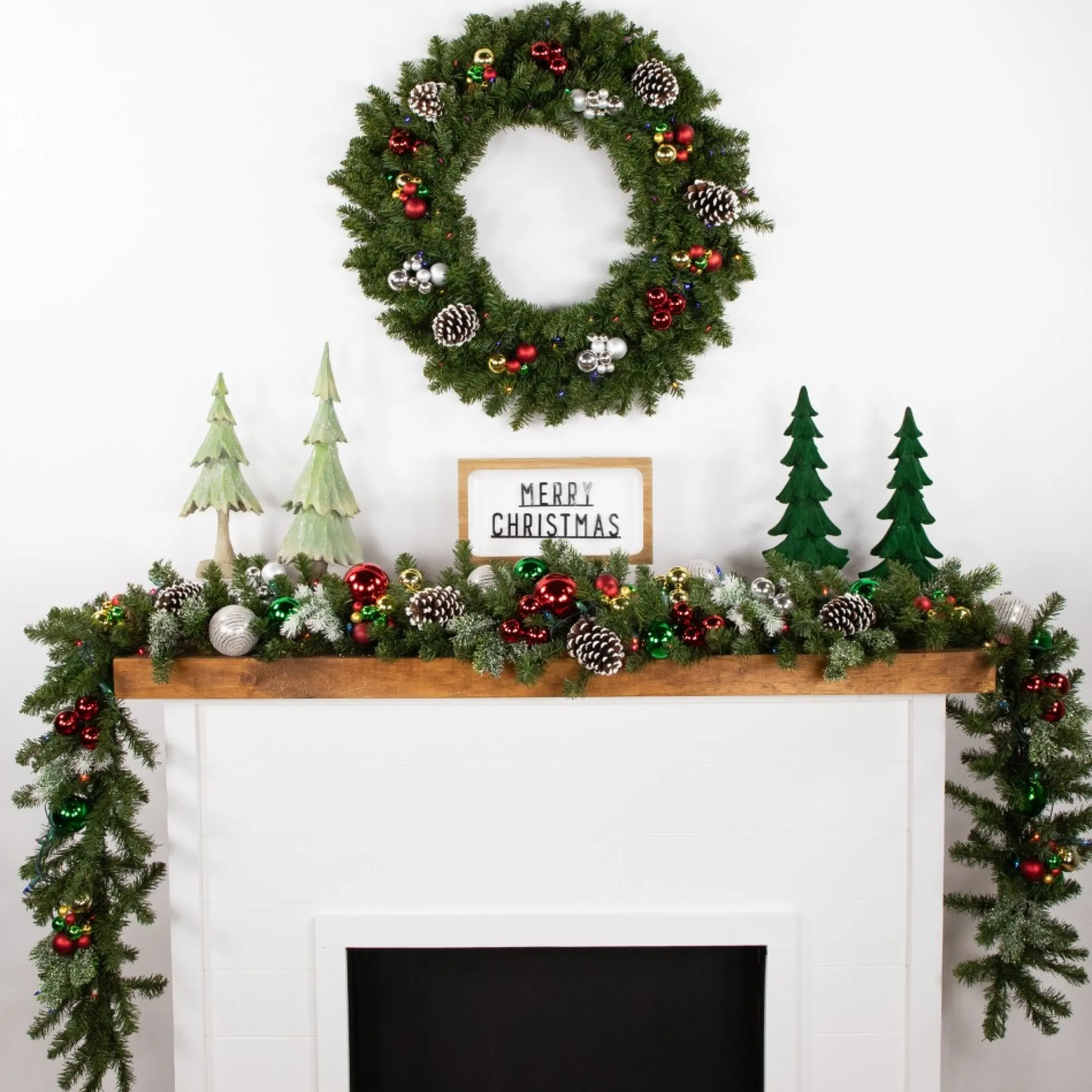 Pre-Lit Led Canadian Pine Artificial Christmas Wreath, 30-Inch, Multicolor Lights