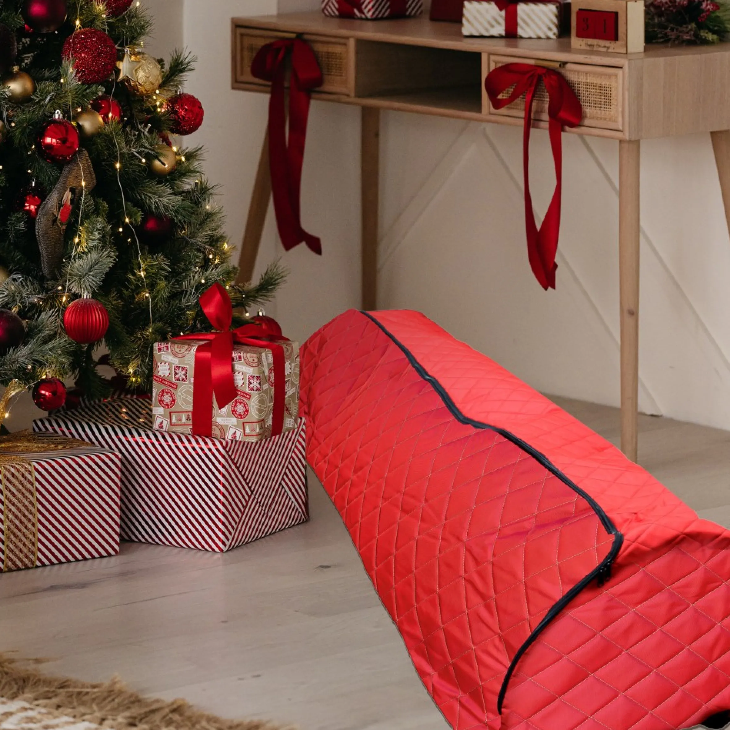 Quilted Rolling Artificial Christmas Tree Storage Bag For Trees Up To 9Ft