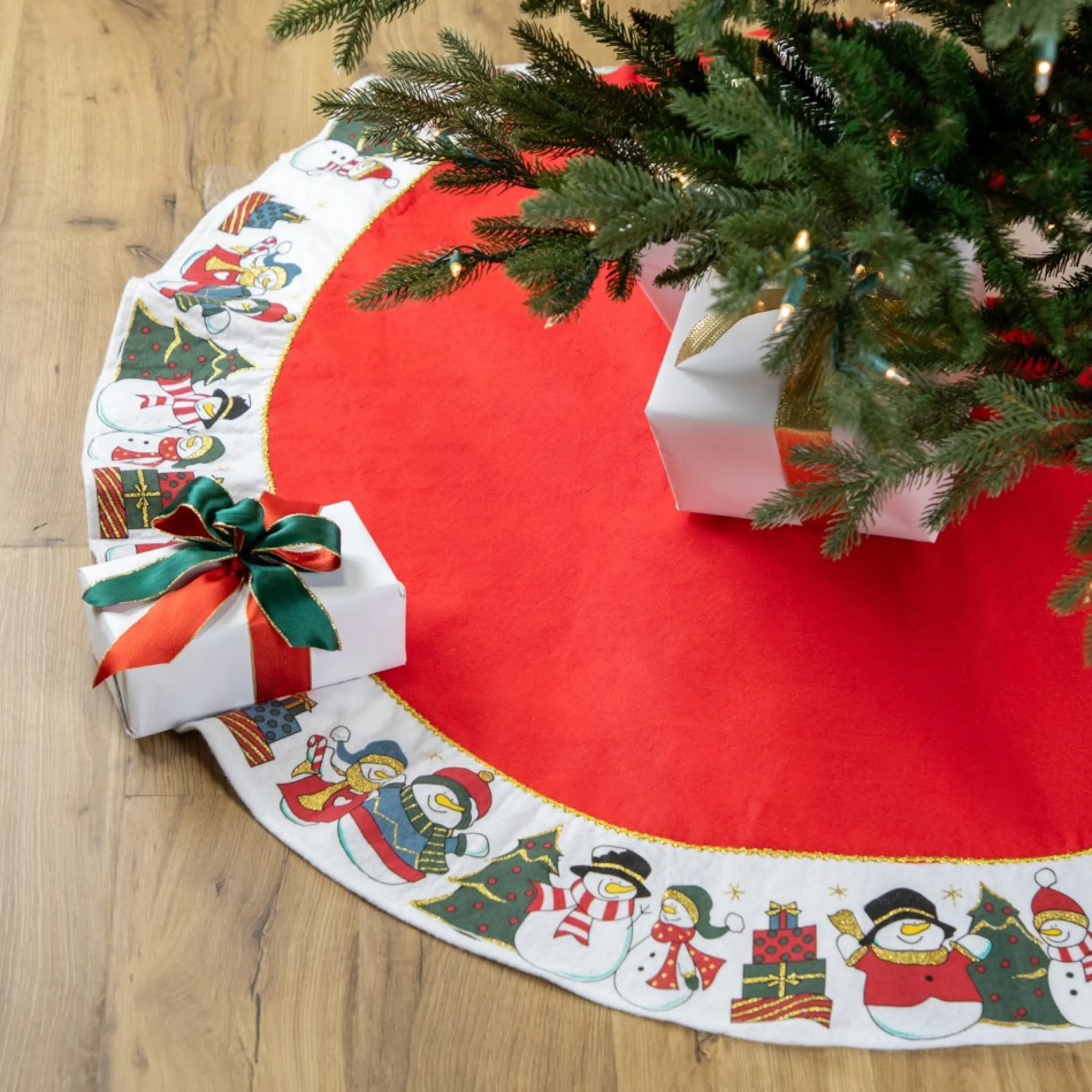 48" Red And White Jolly Snowman Christmas Tree Skirt