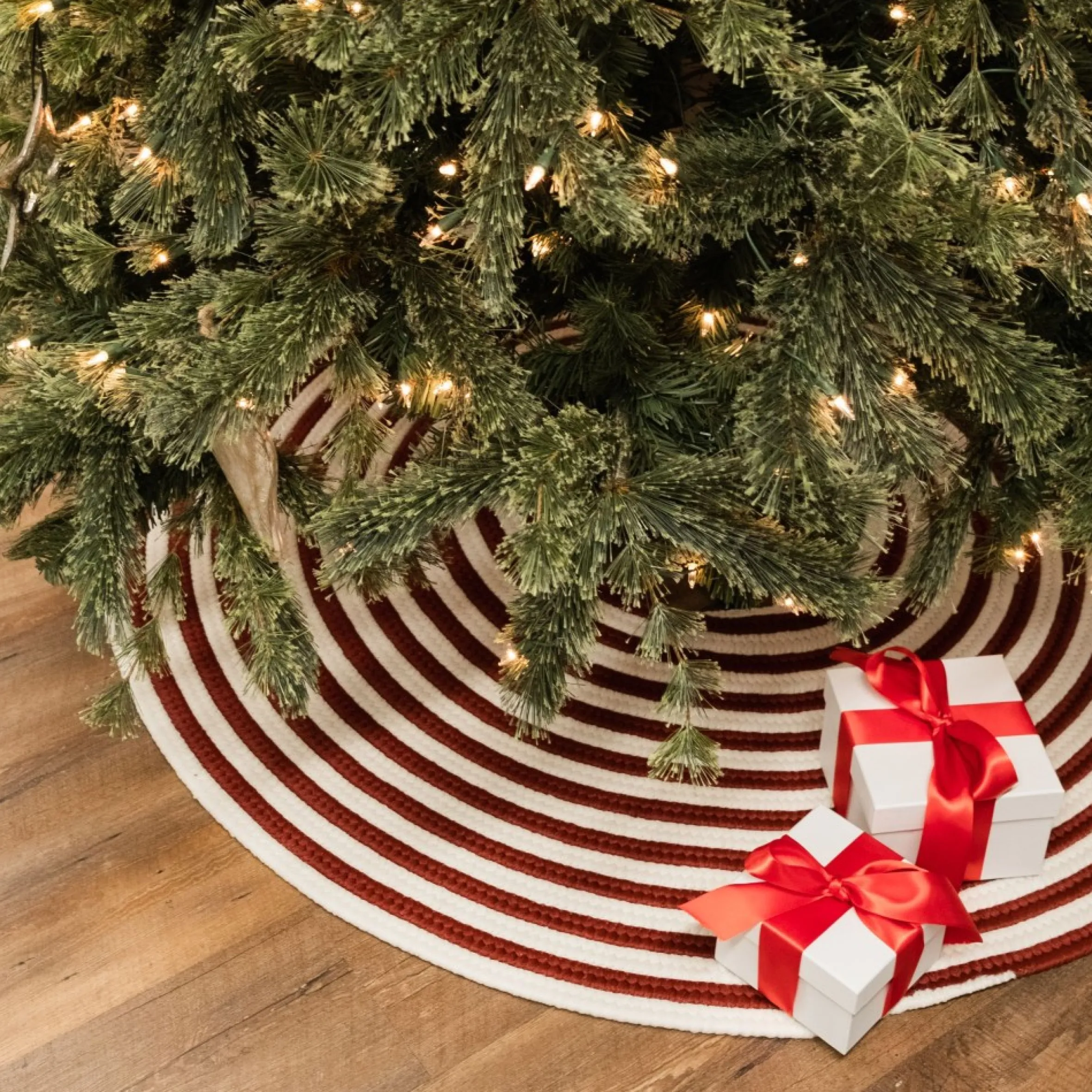 44" Red And White Woven Candy Cane Round Christmas Tree Skirt