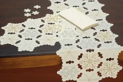 Set Of 4 Silver Colored Snowflake Design Placemats 19