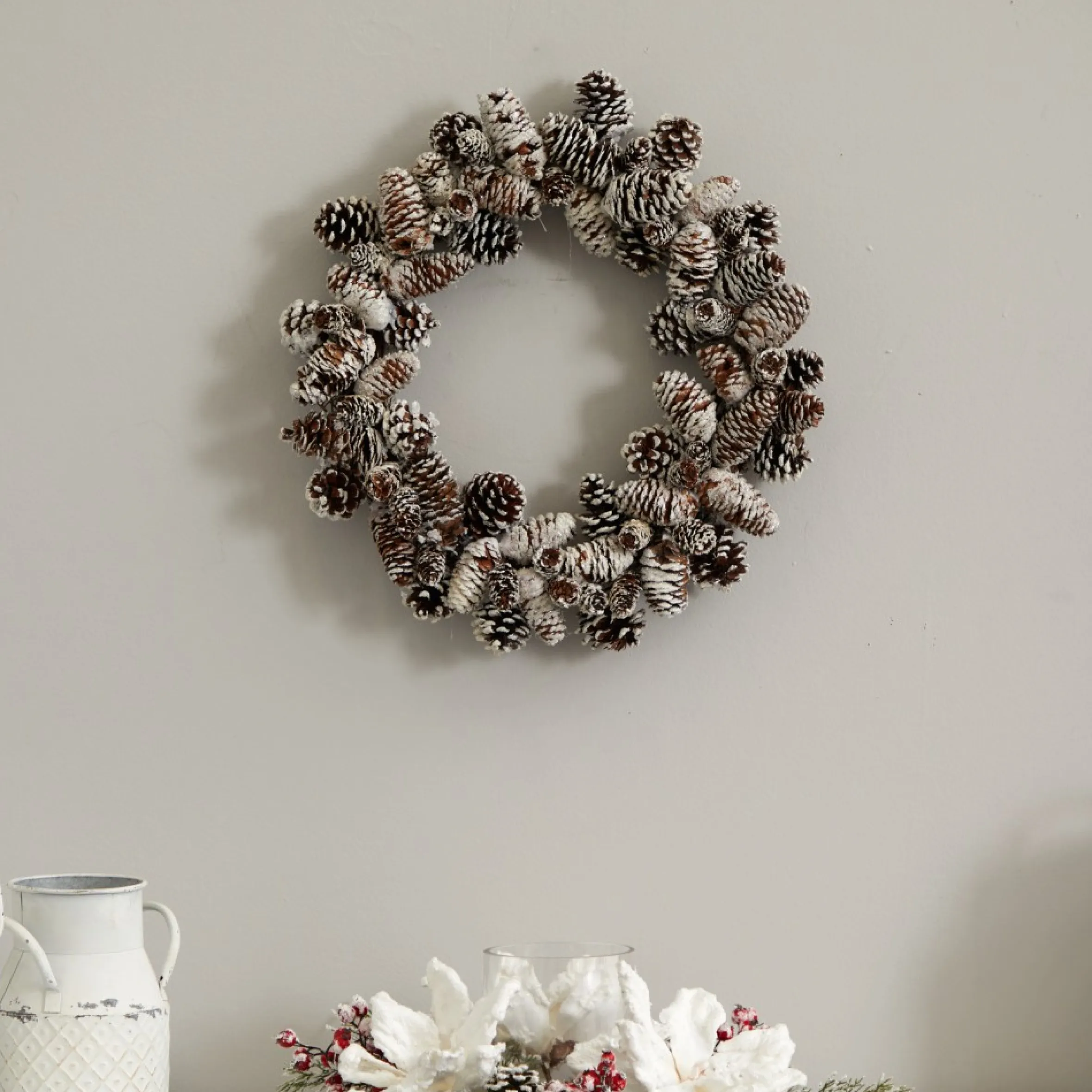 Snowy Pinecone Artificial Christmas Wreath, 17-Inch, Unlit
