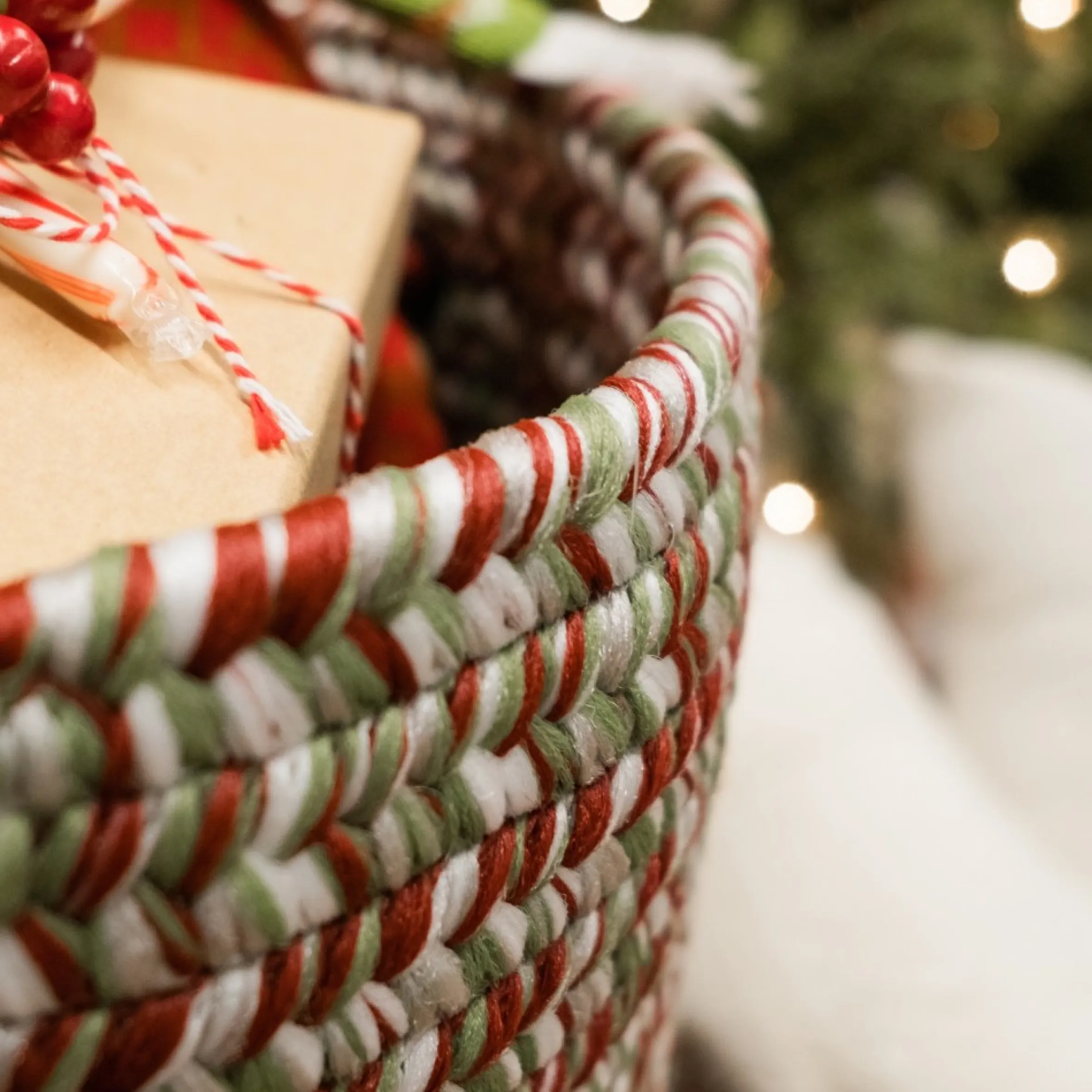 14" Tweed Braided Round Holiday Basket With Handles