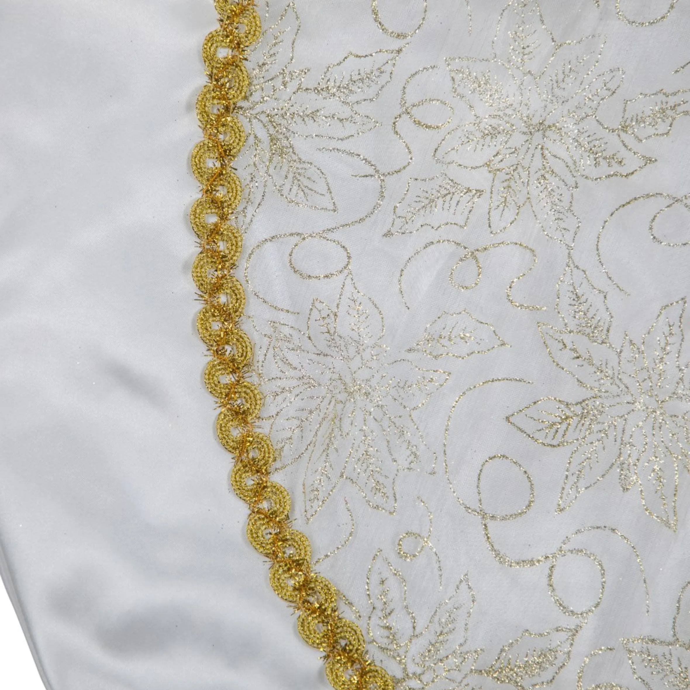 48" White And Gold Glitter Poinsettia Scalloped Christmas Tree Skirt