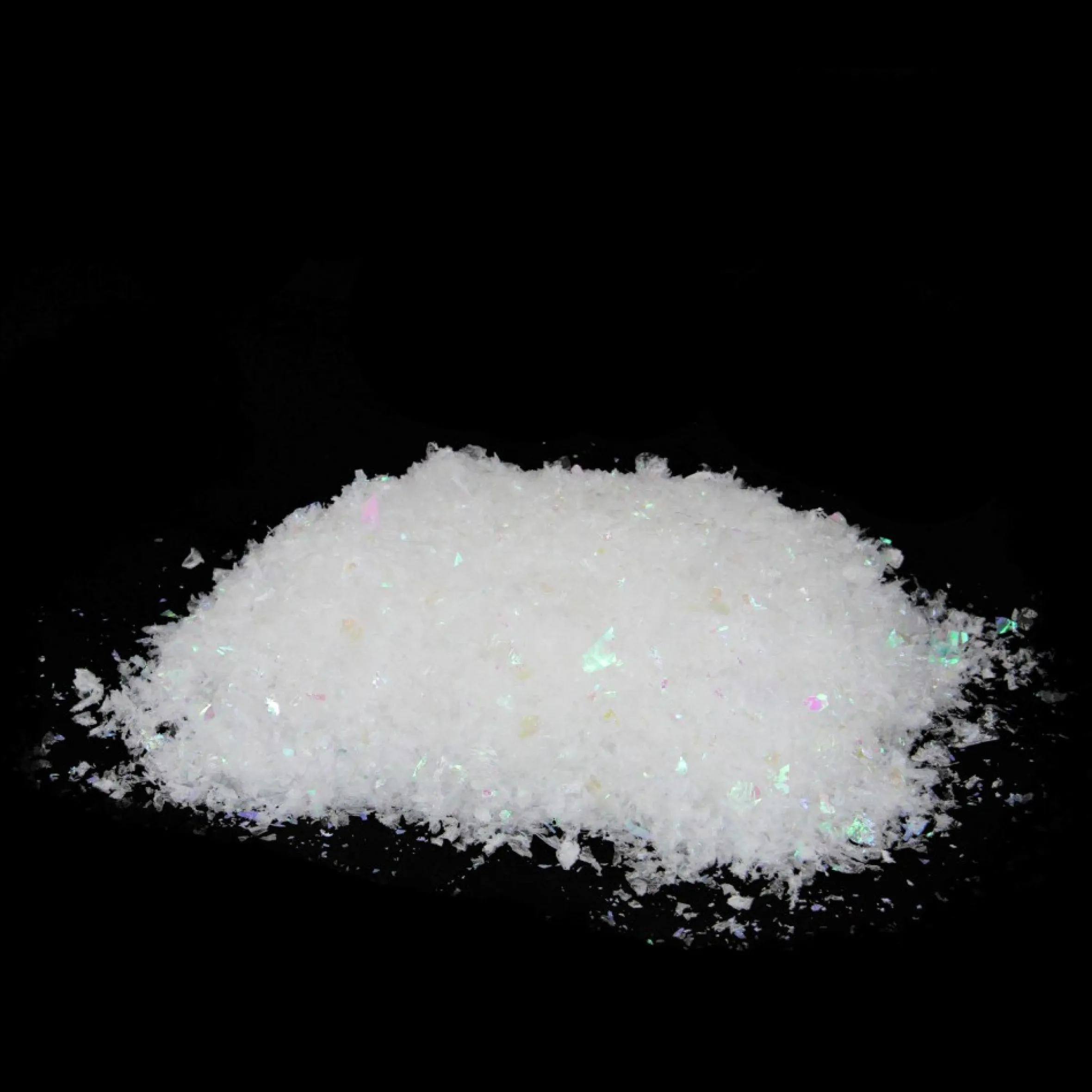 White Iridescent Artificial Powder Snow Twinkle Flakes For Christmas Decorating 2 Oz
