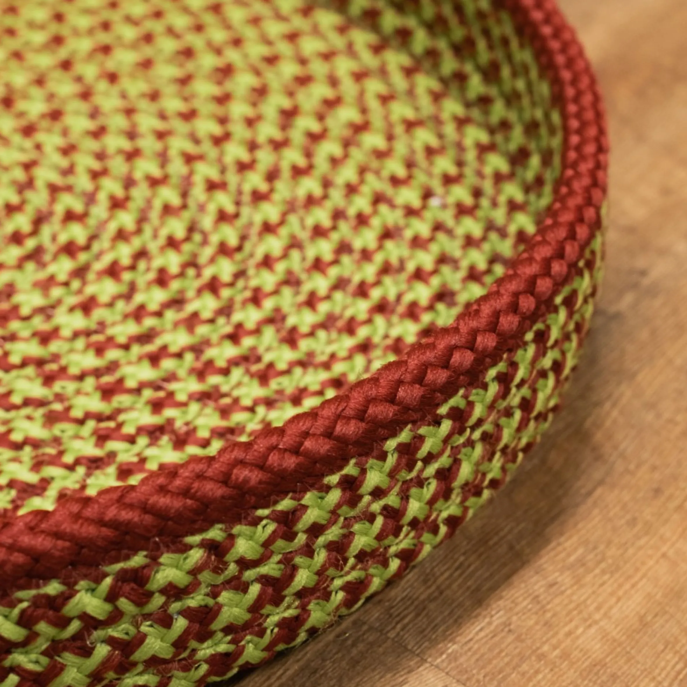 18" Woven Merry And Bright Round Decorative Christmas Tray