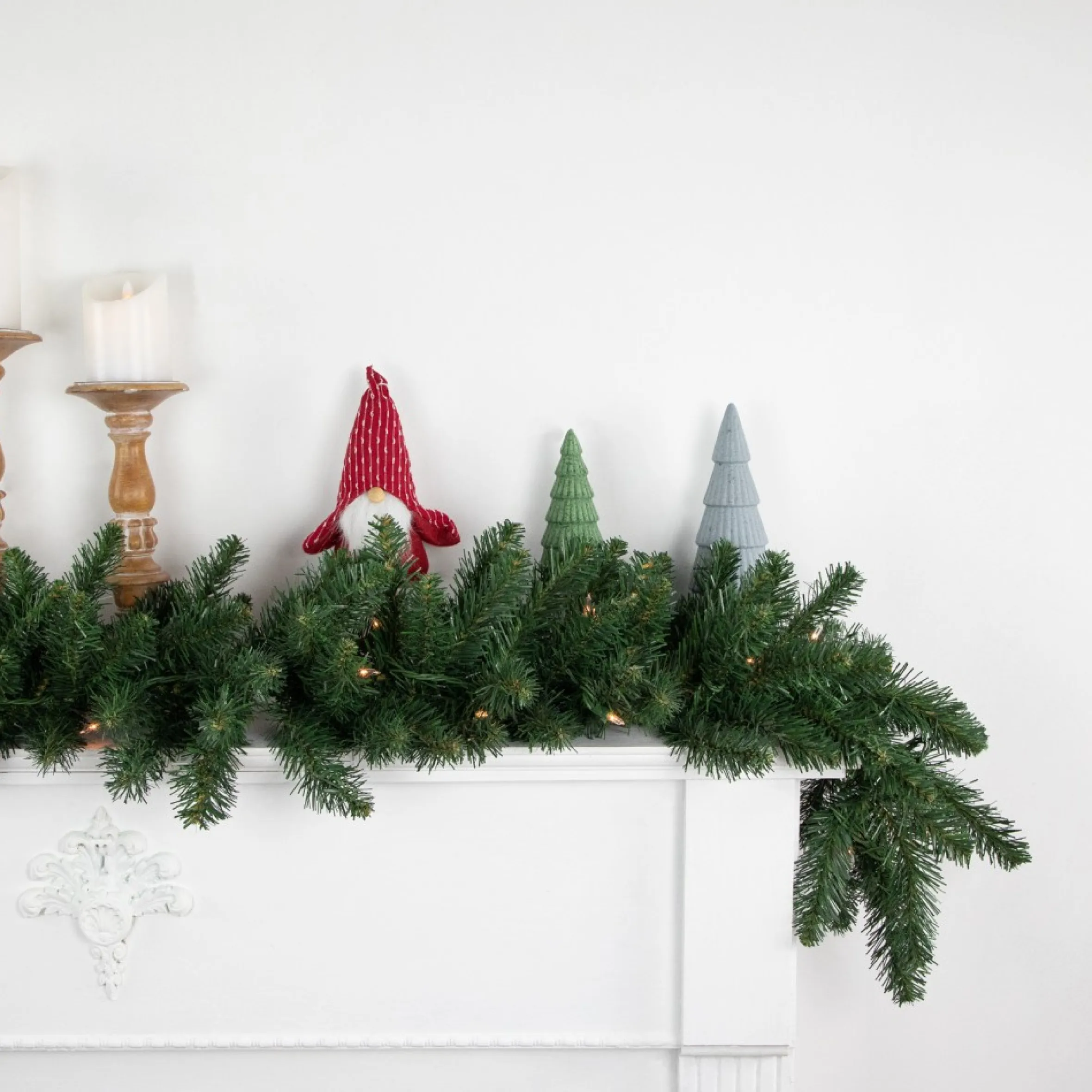 9' X 12" Pre-Lit Buffalo Fir Artificial Christmas Garland - Clear Lights